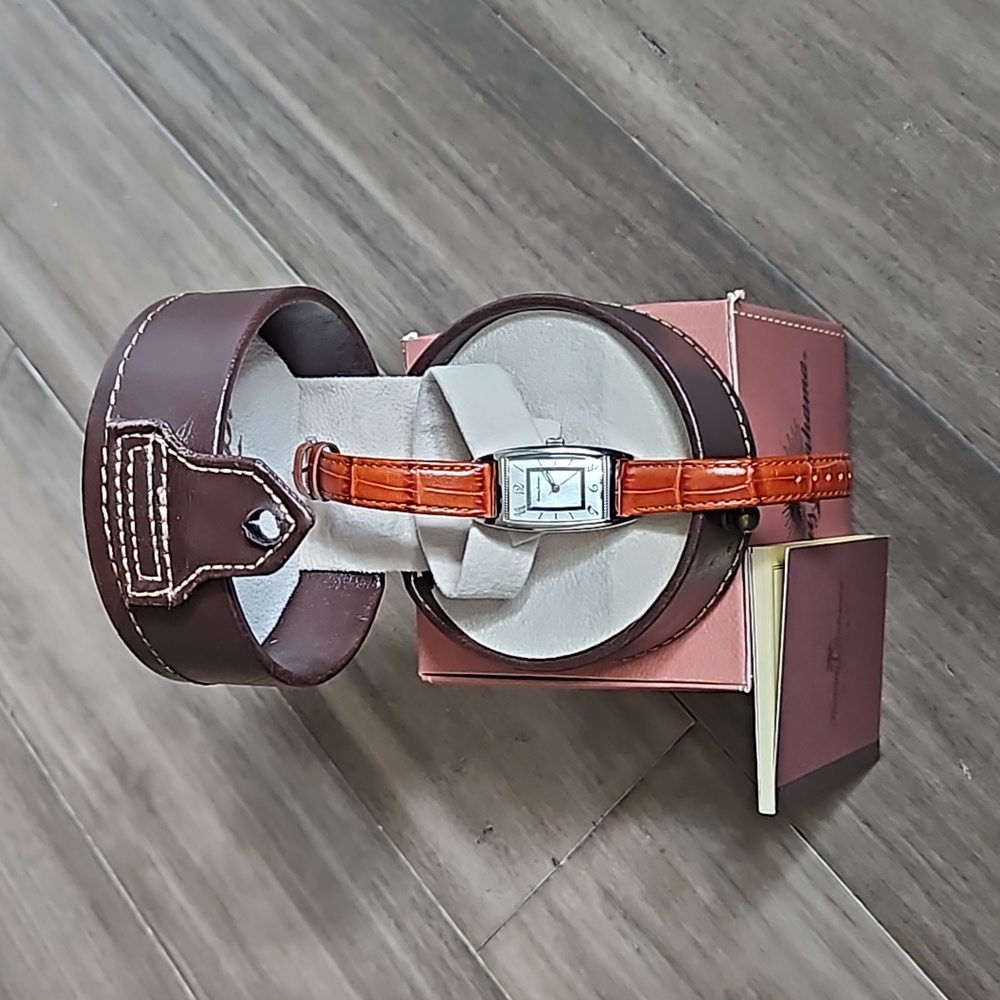 NEW Women's Tommy Bahama Brown Leather Watch TB2092